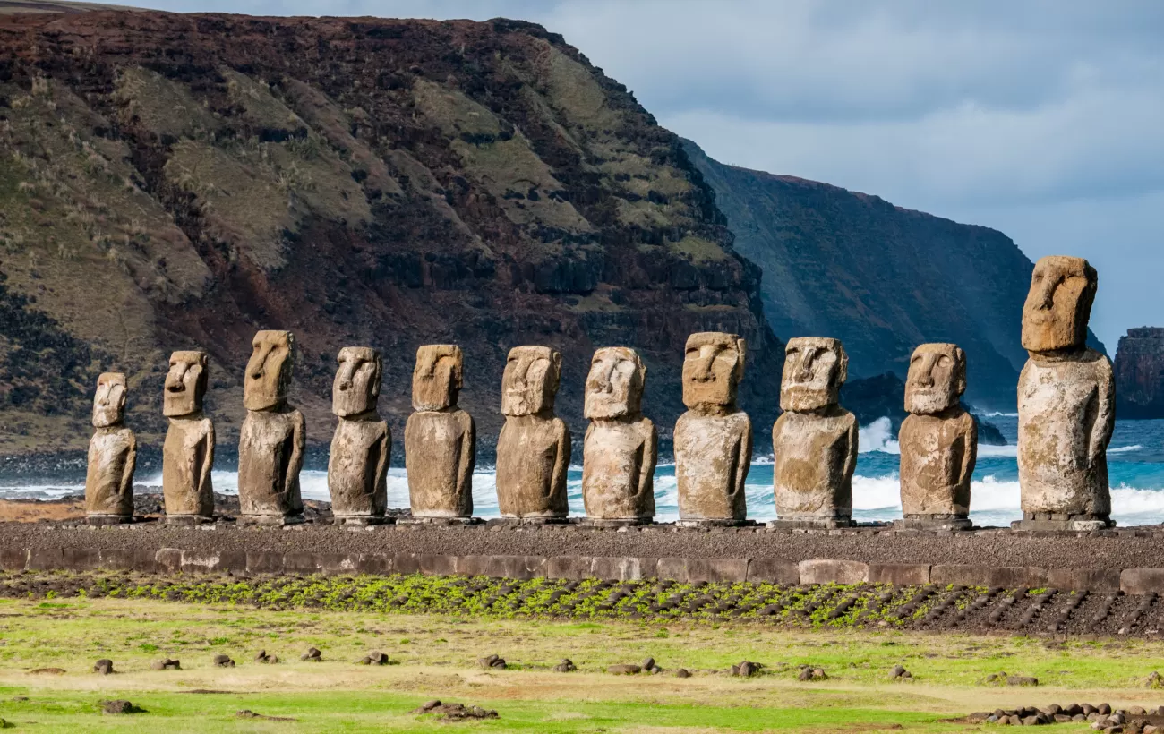 Easter Island Trip Planner – Must-See Sights!