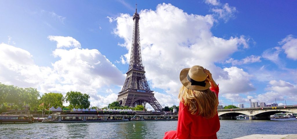 Day Paris Plan: Iconic Sights & Hidden Gems