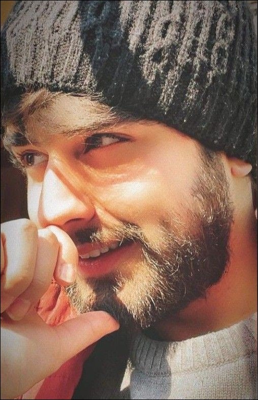 Stylish Boy DP: Capture Attention on WhatsApp!