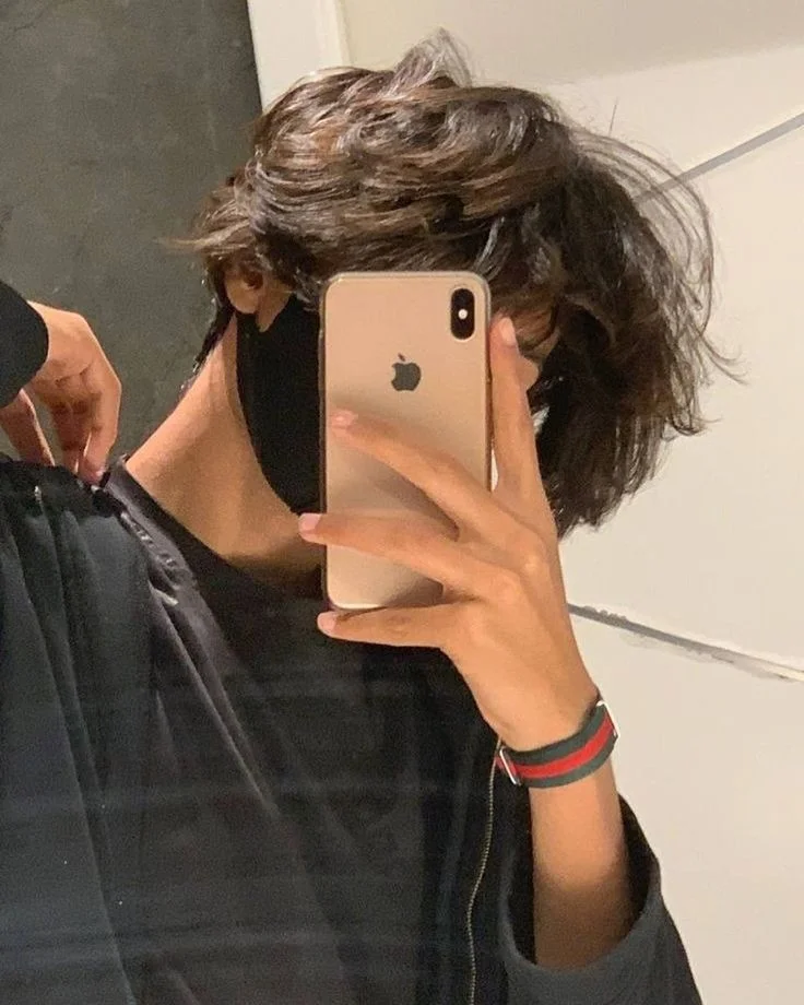 Trendy WhatsApp DP for Boys: Express Yourself Today!