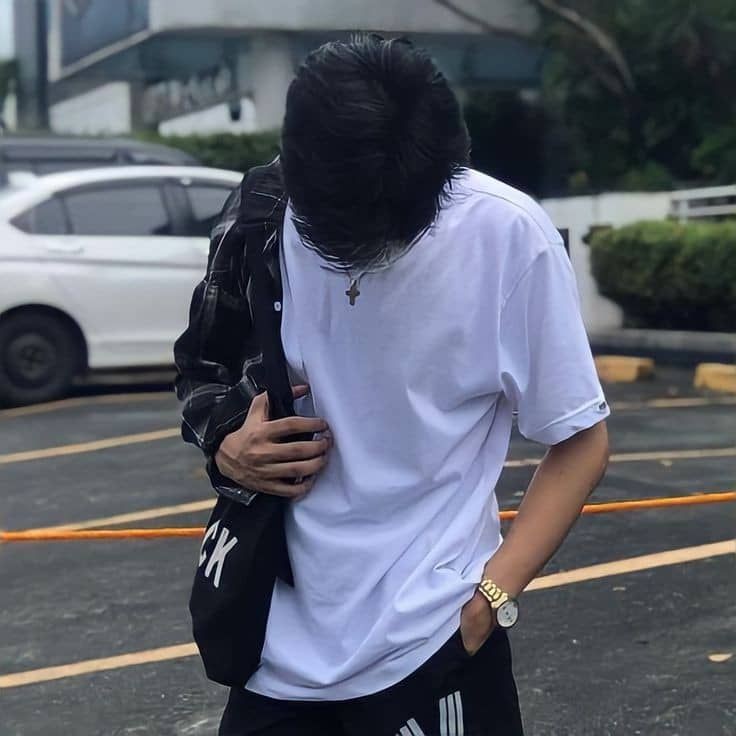 Stylish Boy DP: Capture Attention on WhatsApp!