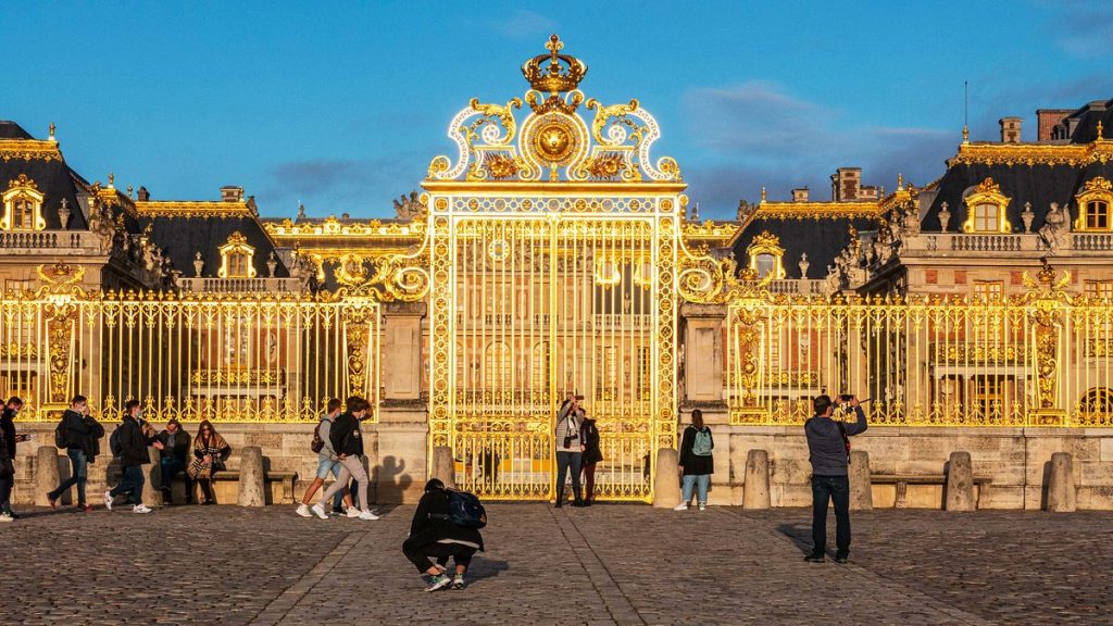 Five Days in Paris Itinerary: Iconic Spots to Hidden Gems