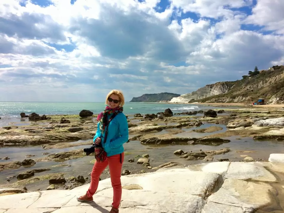 How to Become a Travel Blogger in 2025 (Step-by-Step)
