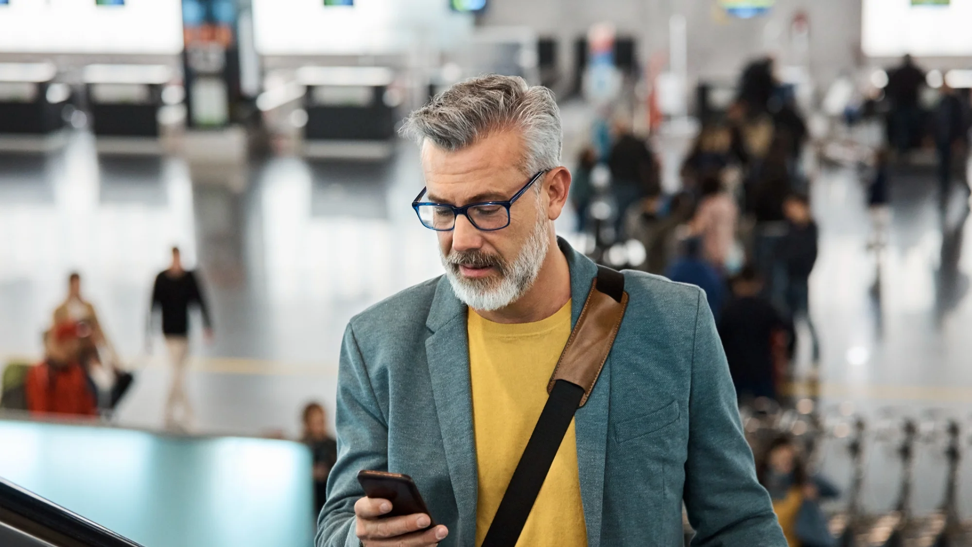 How Can You Protect a Mobile Device While Traveling?
