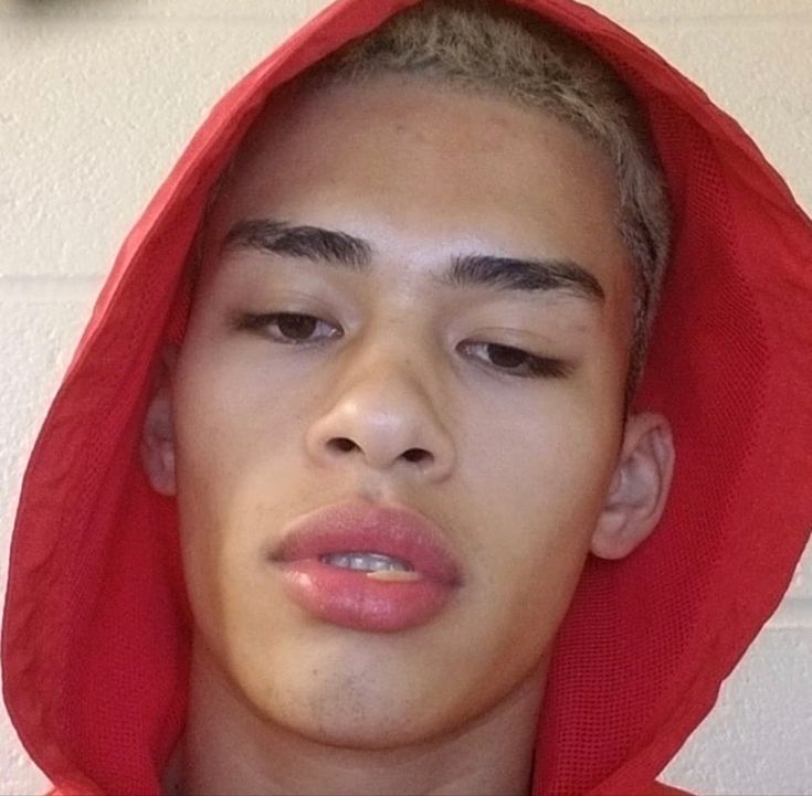 Sneako Height Exposed: Is He Really 6'2"?