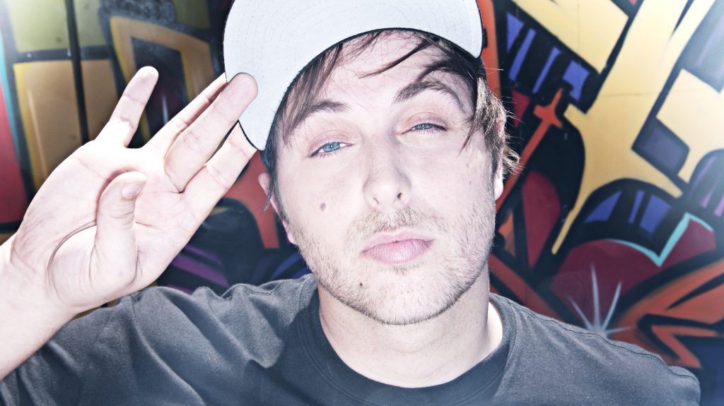 Derek Vincent Smith: The Sonic Visionary Crafting Pretty Lights’ Timeless Groove Derek Vincent Smith